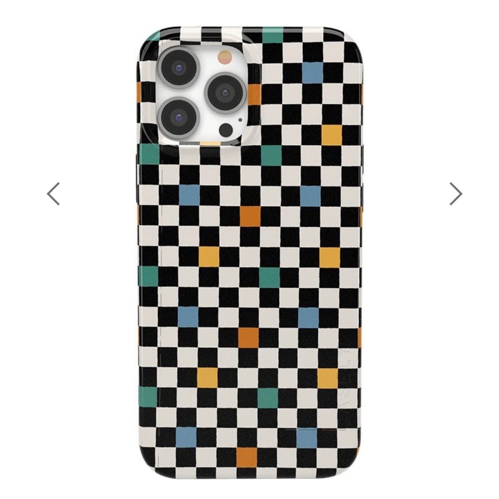 CASELY Retro Checkered iPhone 13 Pro Case